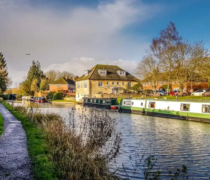 Hungerford town centre — window cleaning by Andy Jones